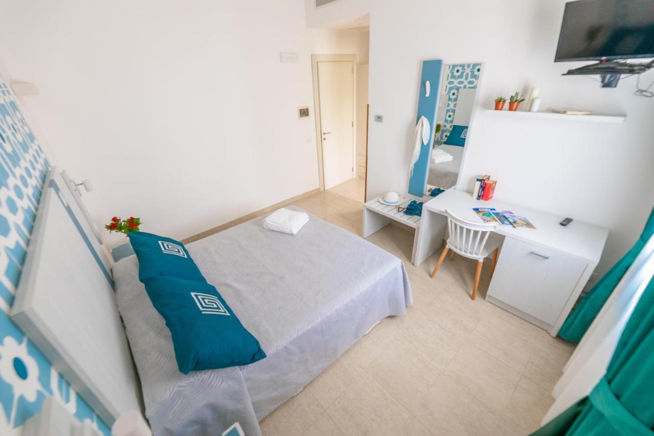 Hotel Magna Grecia Santa Maria di Leuca Екстериор снимка
