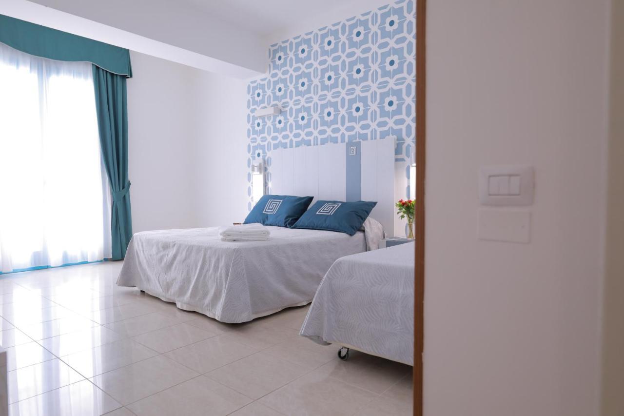 Hotel Magna Grecia Santa Maria di Leuca Екстериор снимка